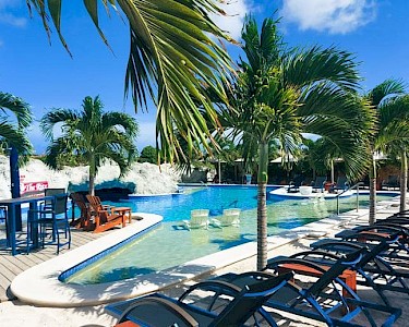 The Ritz Village Curaçao zwembad