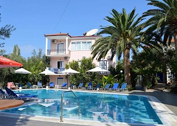 Appartementen Anaxos Garden Lesbos zwembad