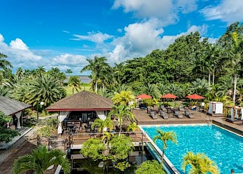 Royal Torarica Suriname zwembad uitzicht