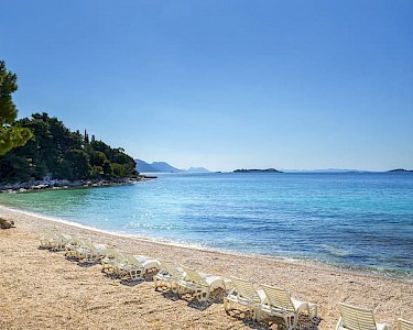 Hotel Aminess Grand Azur strand zee