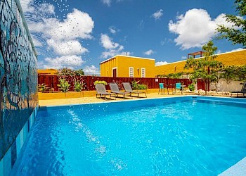 Bonaire Fun & Tropicana zwembad