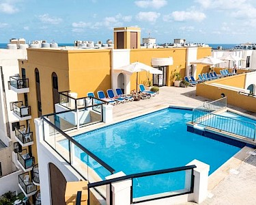 Sunseeker Holiday Complex Malta rooftop pool