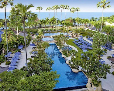 Jomtien Palm Beach Hotel Thailand