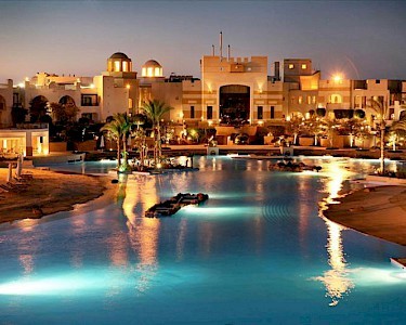 Hotel RED SEA The Palace avond