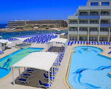 Labranda Riviera Premium Resort & Spa zwembaden