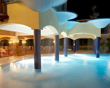 Hotel Atrium Palace Thalasso Spa Resort & Villas avond