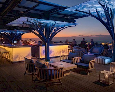 Mövenpick Resort & Spa Jimbaran rooftop