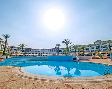El Mouradi Palm Marina Tunesië zwembad
