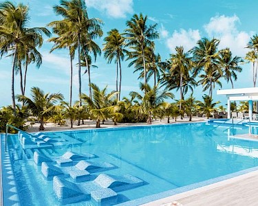 RIU Palace Maldivas zwembad