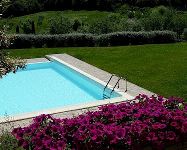 Sangallo Park Hotel zwembad bloemen