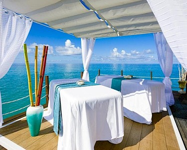 Sonesta Maho Beach Resort & Spa massage