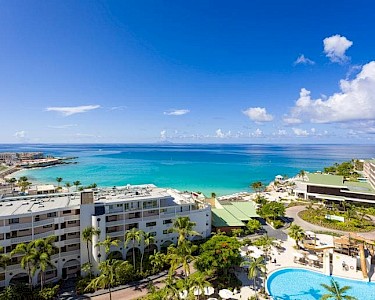 Sonesta Maho Beach Resort & Spa uitzicht op zee