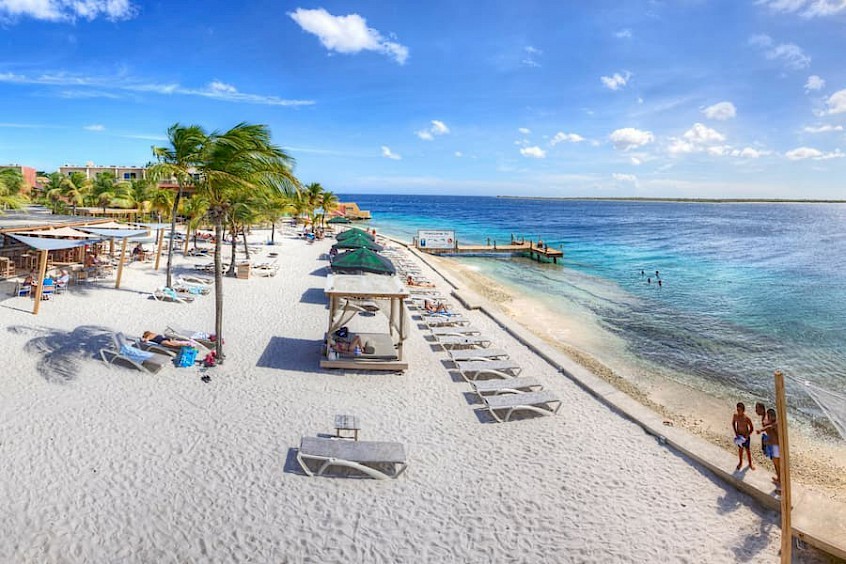 Eden Beach Resort Bonaire strand