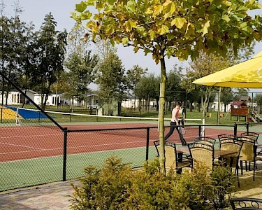 Droompark Schoneveld tennisbaan
