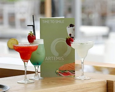 TIME TO SMILE Artemis Kos cocktails