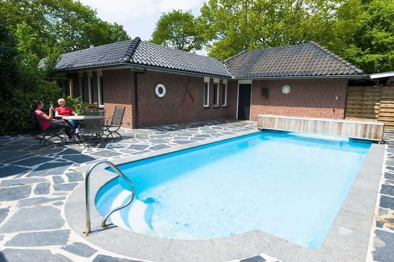 Recreatiepark de Boshoek huisje met zwembad