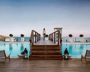 Mitsis Blue Domes Resort & Spa brug zwembad