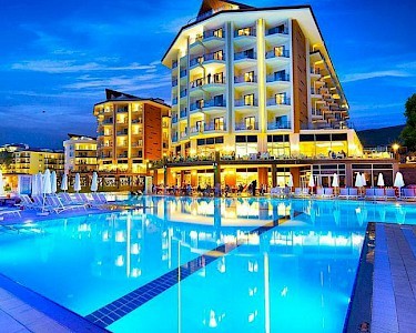 Ramada Resort Kusadasi & Golf avond