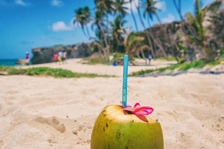 Kokosnoot drankje Bottom Bay Beach Barbados