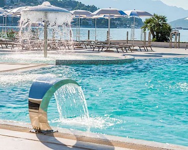 Palmon Bay Hotel Spa zwembad