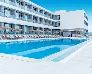 Hotel Verde Mar & Spa zwembad