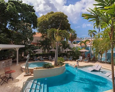 Kura Botanica Curaçao zwembad relaxen
