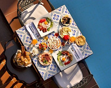 Alp Paşa Hotel Turkije diner bij het zwembad