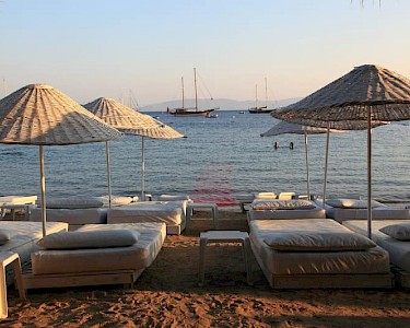 Okaliptus Hotel Bitez strand en bootjes