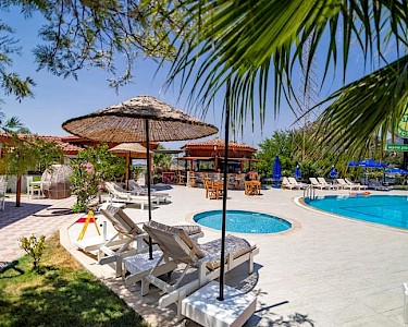 Portakal Hotel Dalyan zwembad