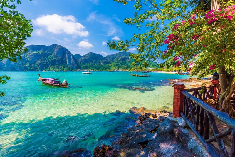 Ton Sai Bay Phi Phi Thailand