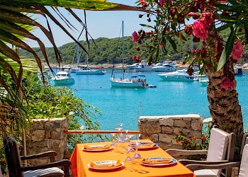 Milne Bay Hvar Kroatië restaurant