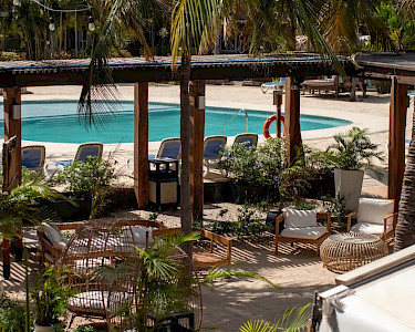 Eden Beach Resort Bonaire zitjes