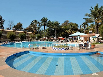 Palma Rima zwembad Gambia