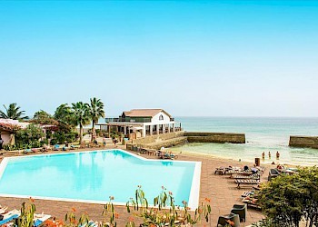 Appartement Porto Antigo zwembad