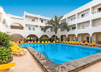 Hotel Ouril Pontao Kaapverdië zwembad
