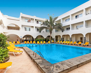 Hotel Ouril Pontao Kaapverdië zwembad