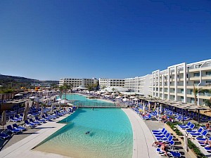 db Seabank Resort + Spa Malta