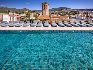 Hotel Merce Spanje zwembad en uitzicht