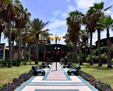 VOI Vila Do Farol Resort tuin