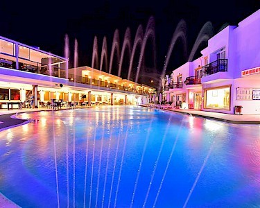 Tropicana Beach zwembad