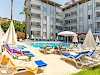 Horizon Aparthotel Turkije zwembad ligbedjes