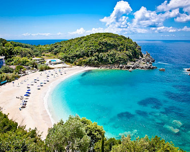 Sarakiniko Beach vlak bij Parga Griekenland