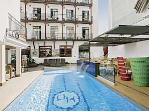 Neptuno Calella zwembad