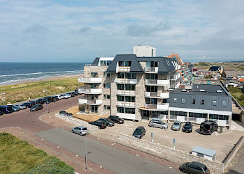 De Graaf van Egmont Egmond aan Zee van buiten