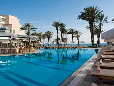 TUI BLUE Pioneer Beach zwembad