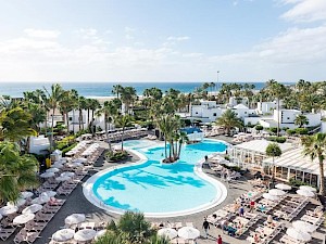 RIU Paraiso Lanzarote Resort zwembad