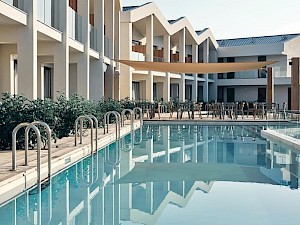 SPLASHWORLD Aqua Bay Suites swimup