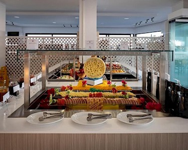 TUI SUNEO Niriides buffet