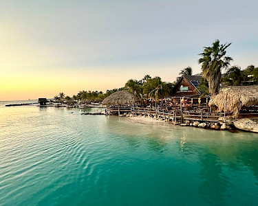 LionsDive Beach Resort zonsondergang