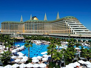 Delphin Imperial voorkant